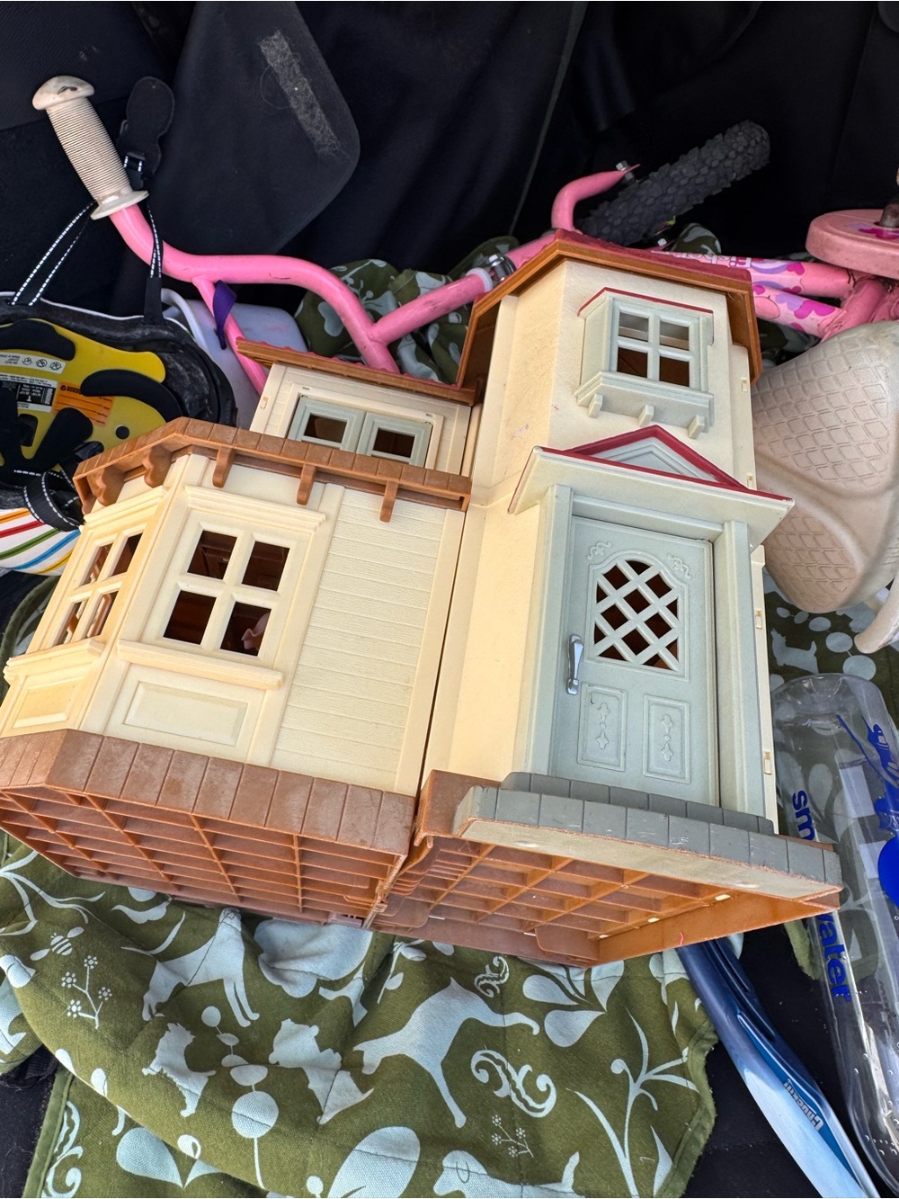 (Calico Critters) Red Roof Country Home with furniture